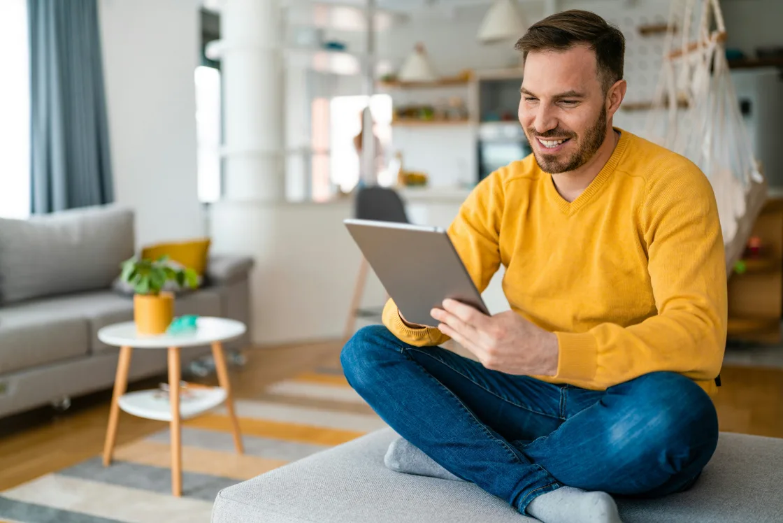 A healthcare professional using MindSkiller advanced programs
